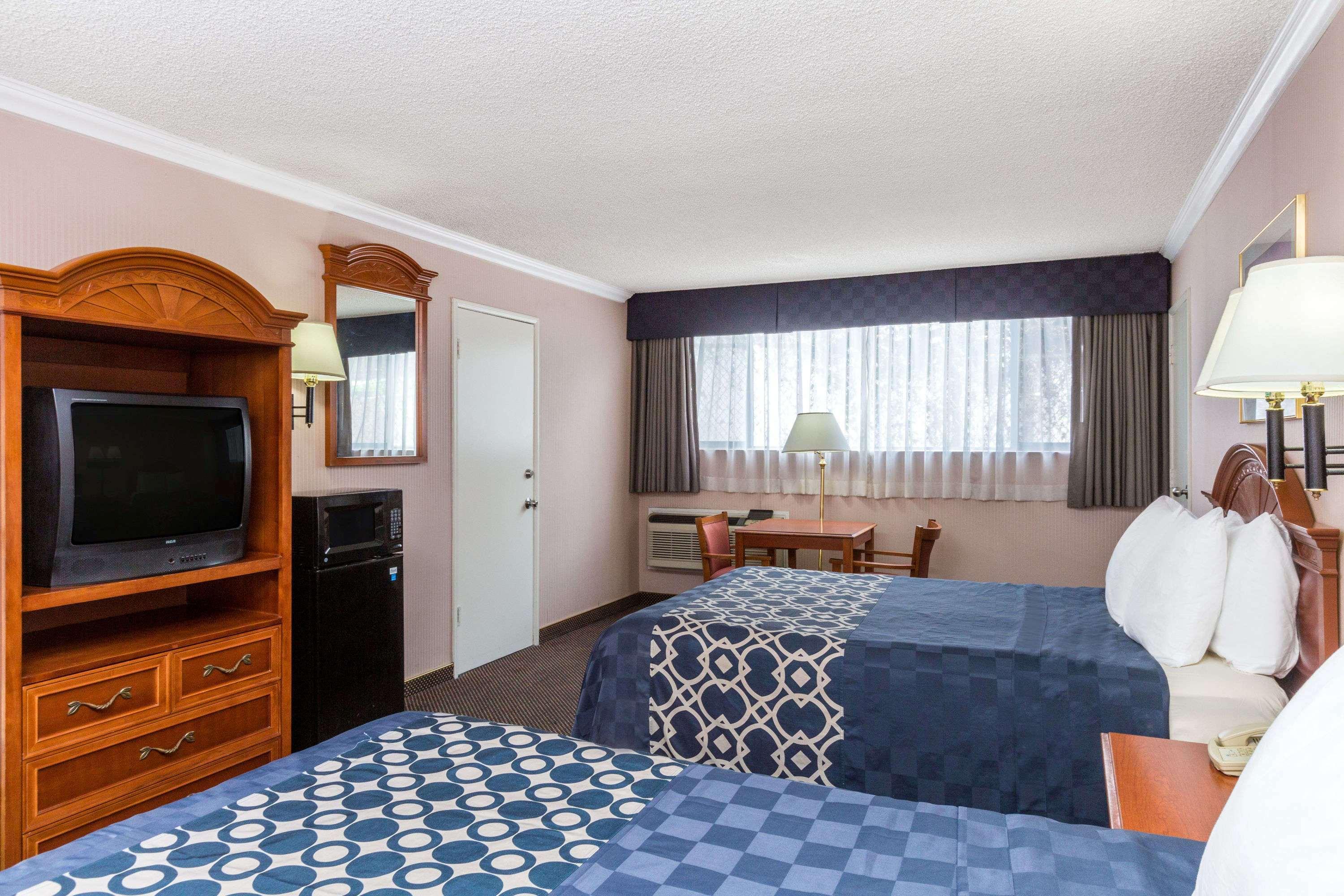 Days Inn By Wyndham Los Angeles Lax/Venicebch/Marina Delray Inglewood Eksteriør billede