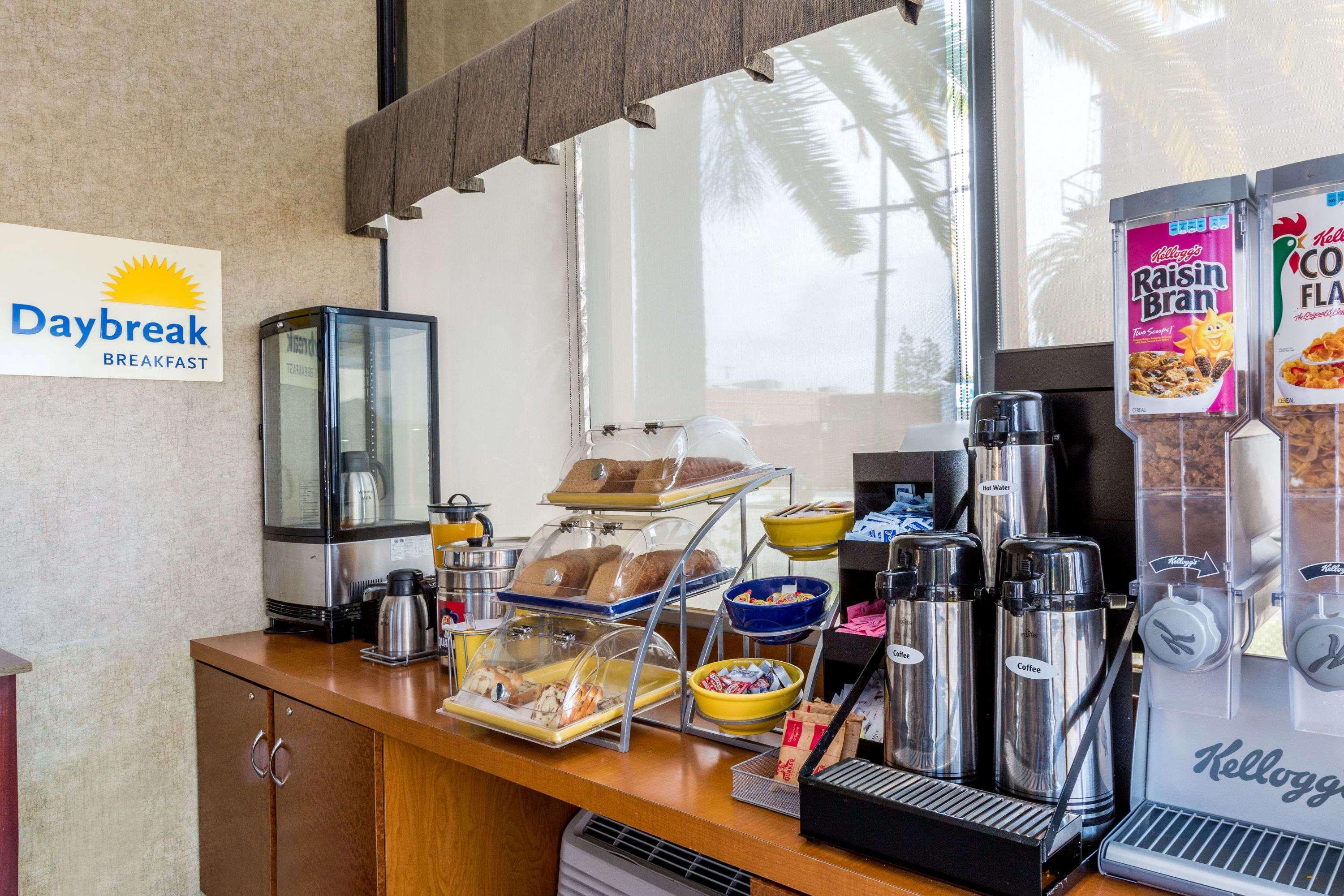 Days Inn By Wyndham Los Angeles Lax/Venicebch/Marina Delray Inglewood Eksteriør billede