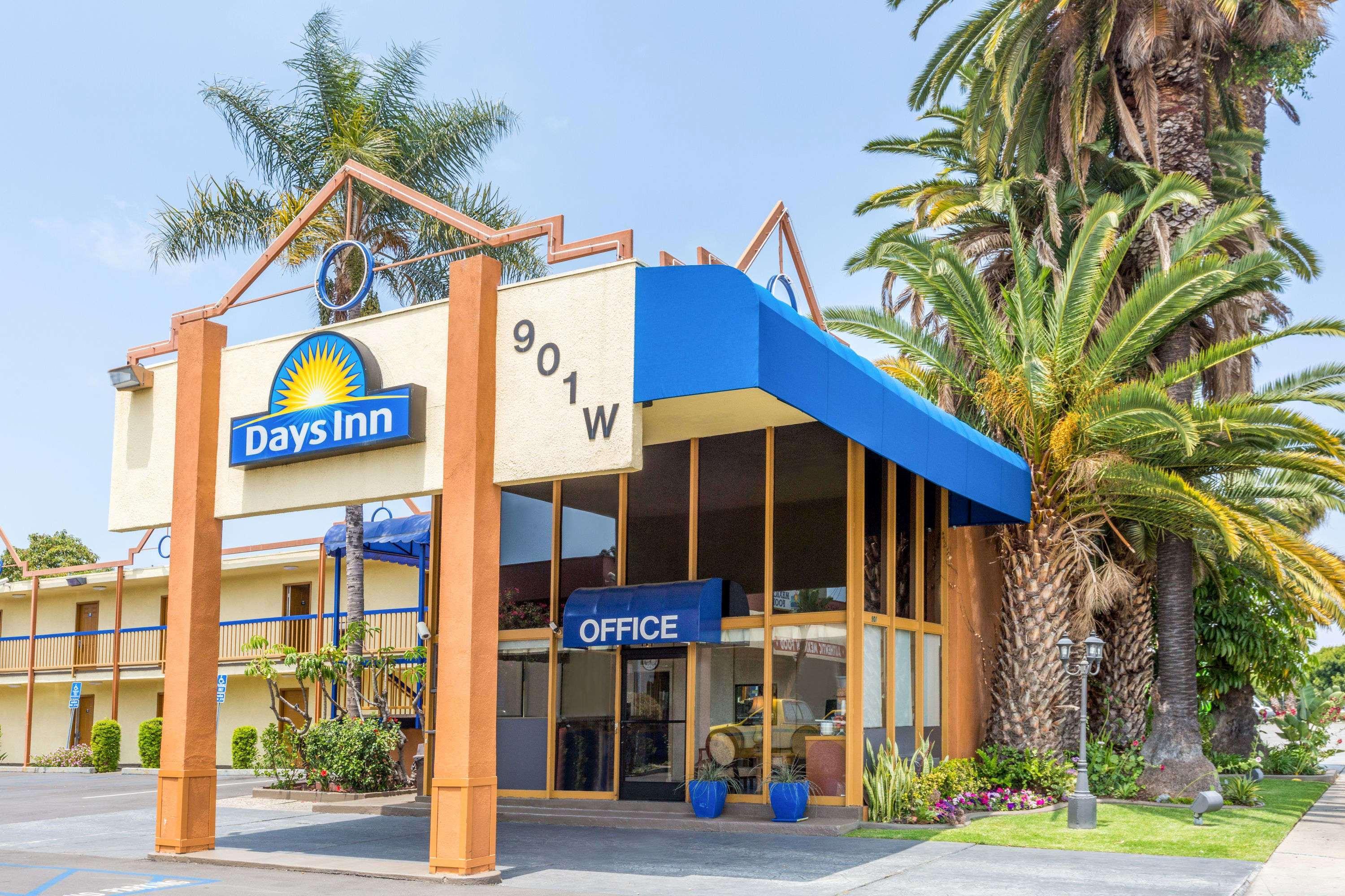 Days Inn By Wyndham Los Angeles Lax/Venicebch/Marina Delray Inglewood Eksteriør billede