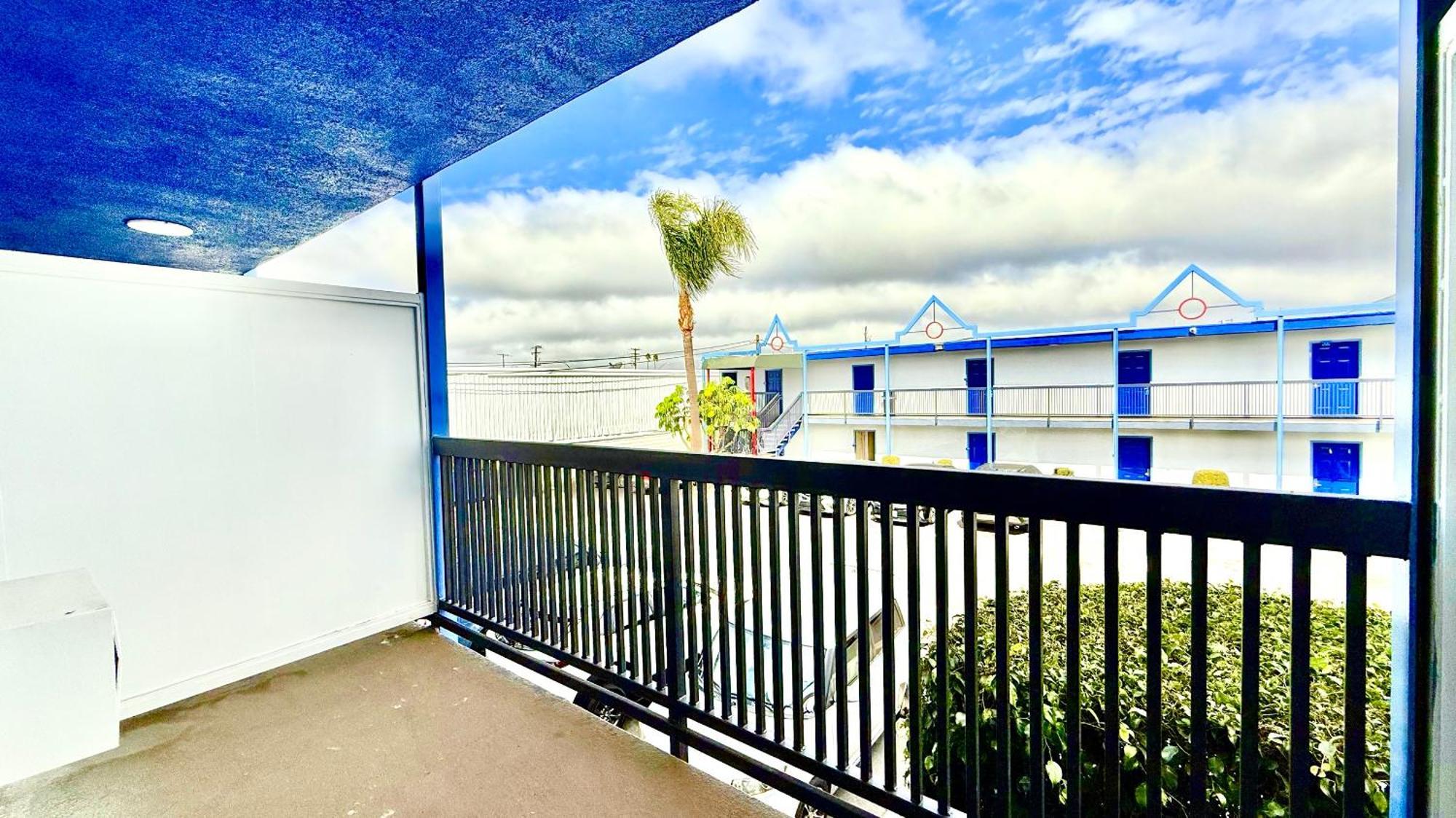 Days Inn By Wyndham Los Angeles Lax/Venicebch/Marina Delray Inglewood Eksteriør billede